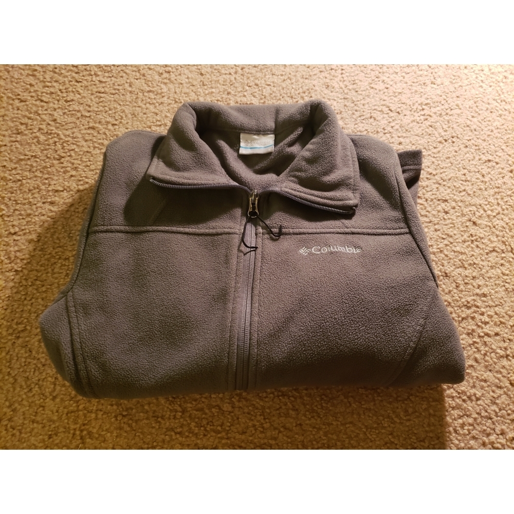 Grey Columbia fleece jacket